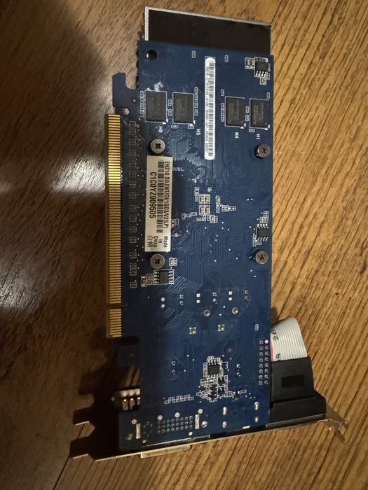 Placa video Asus 1GB