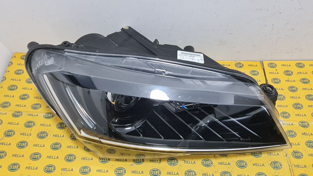 Far faruri Skoda Superb 3 3V B8 xenon adaptiv led 3V1941018A