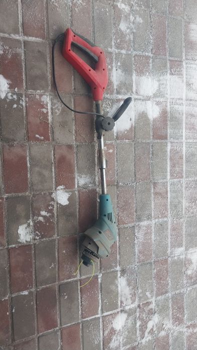 Триммер для газона