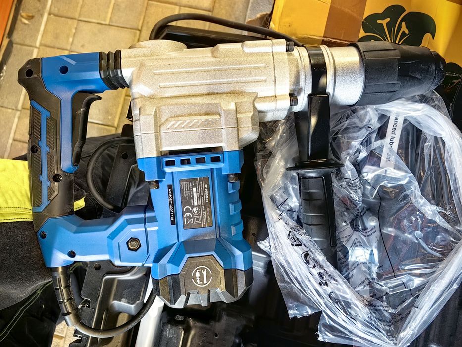 Перфоратор 10J Scheppach DH1600MAX