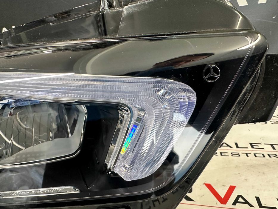 Фарове фар десен Mercedes CLA 118 farove far Мерцедес ЦЛА 118