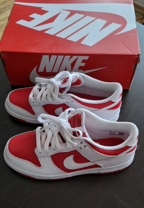 Дамски маратонки Nike