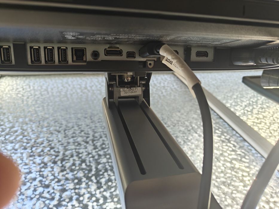 Monitor DELL 1440p , 60Hz, 27 inch.