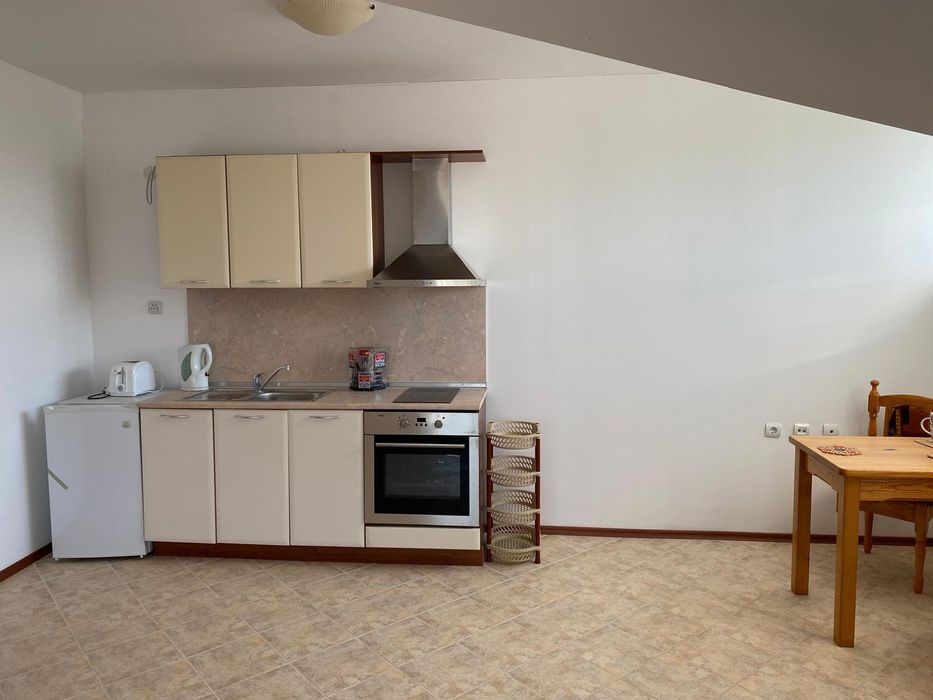 Апартамент с. Божурец