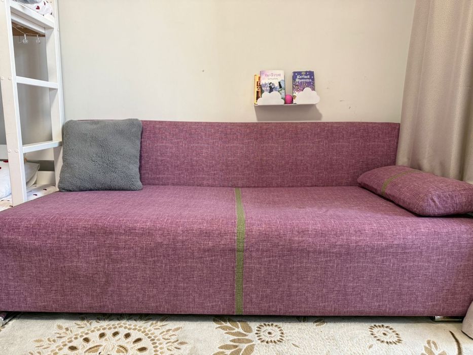 Отдам диван даром