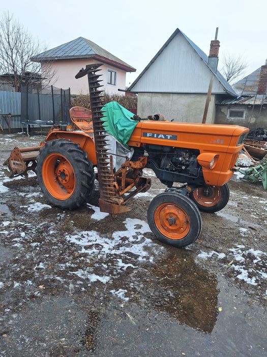 Tractor fiat 250