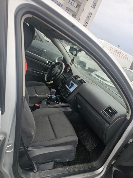 De vânzare Golf 5 1.9 TDI