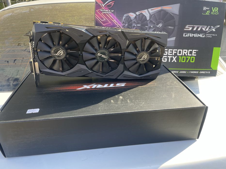 1070 8 GB Asus Strix