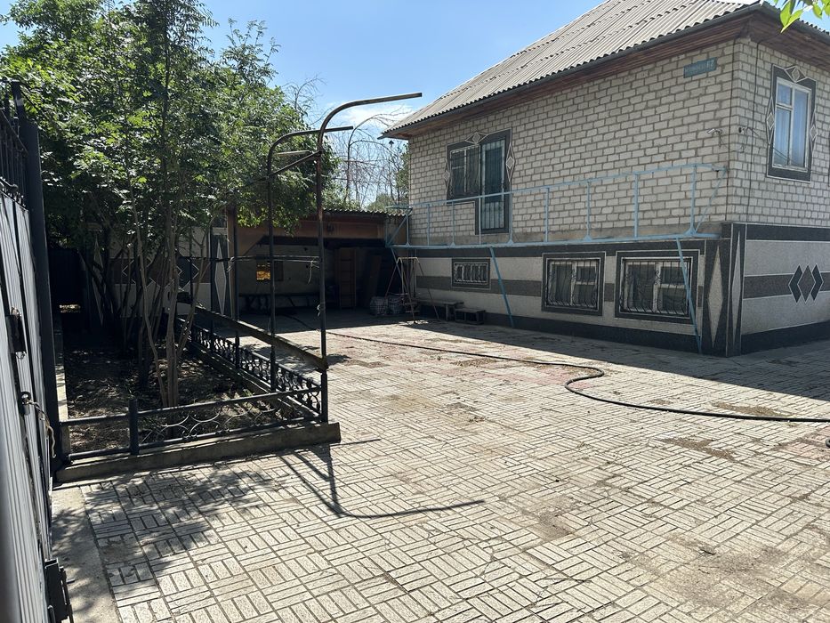 Продам двухэтажный дом в Балпык Би