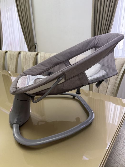 Шезлонг для младенцев