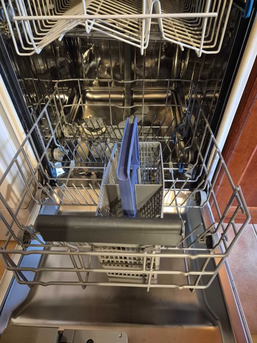 Съдомиялна машина свободностояща BEKO