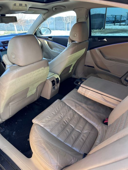 Vând Passat b6 avariat