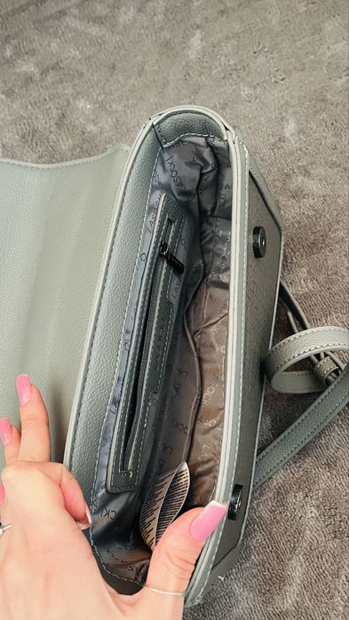 Сива Чантичка през рамо Lasocki