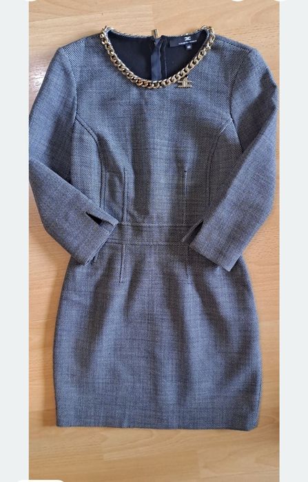 Elisabetta Franchi рокля с вълна