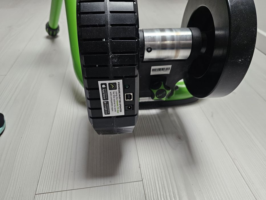 Trainer bicicleta kinetic road machine smart control