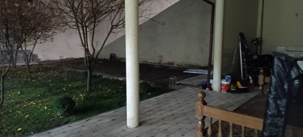 Yer sotiladi oxunboboevda yaxshi maxallada