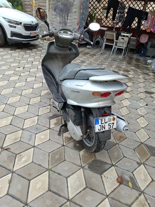 Scuter Yamaha Majesty 125 2004