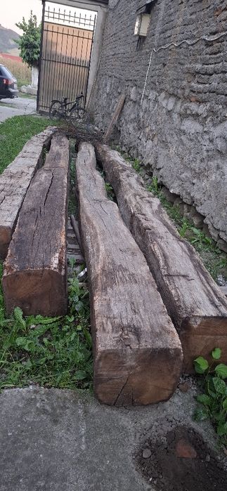 Grinzi de stejar vechi