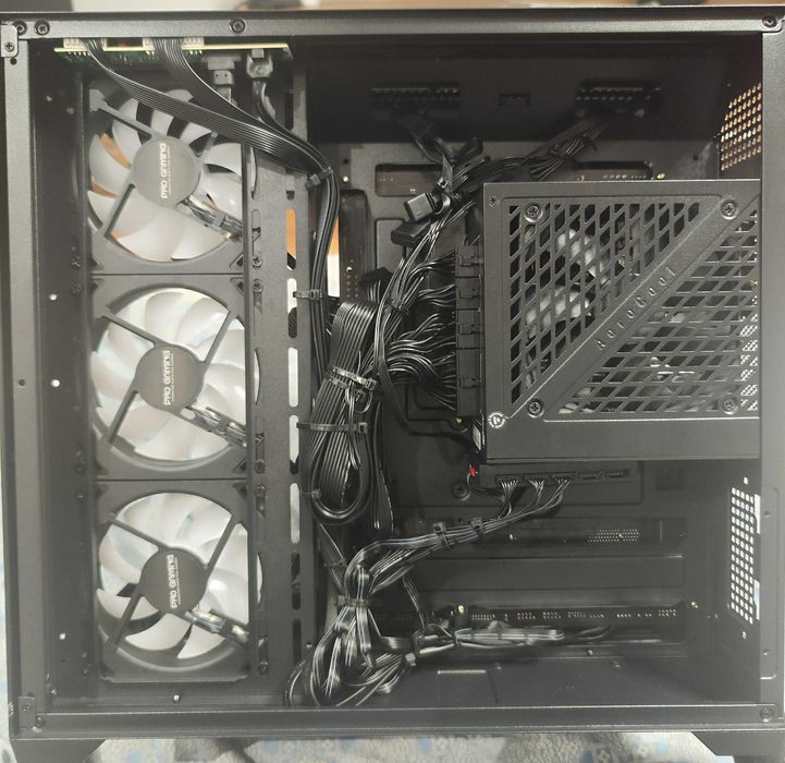 NOU-UNITATE PC Sistem GAMING,AMDRyzen7 5700x,32 gbDDR4,RTX5060,m.2 1TB