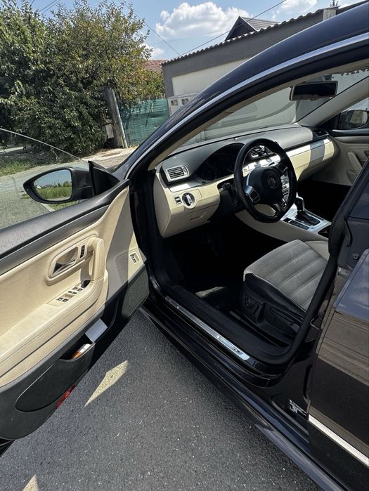 VW Passat CC din 2012 - R line