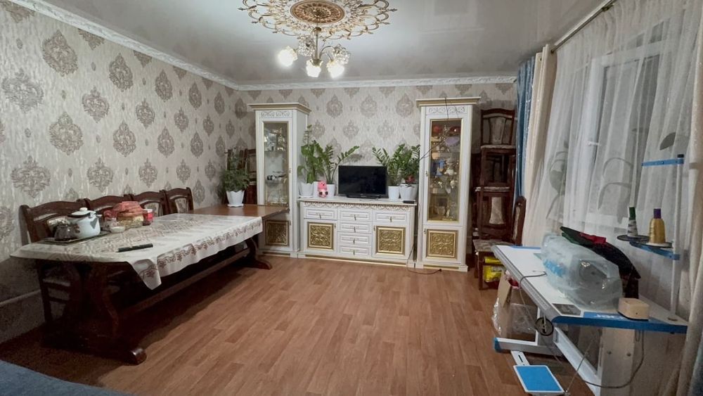 Продам мебель , холодильник