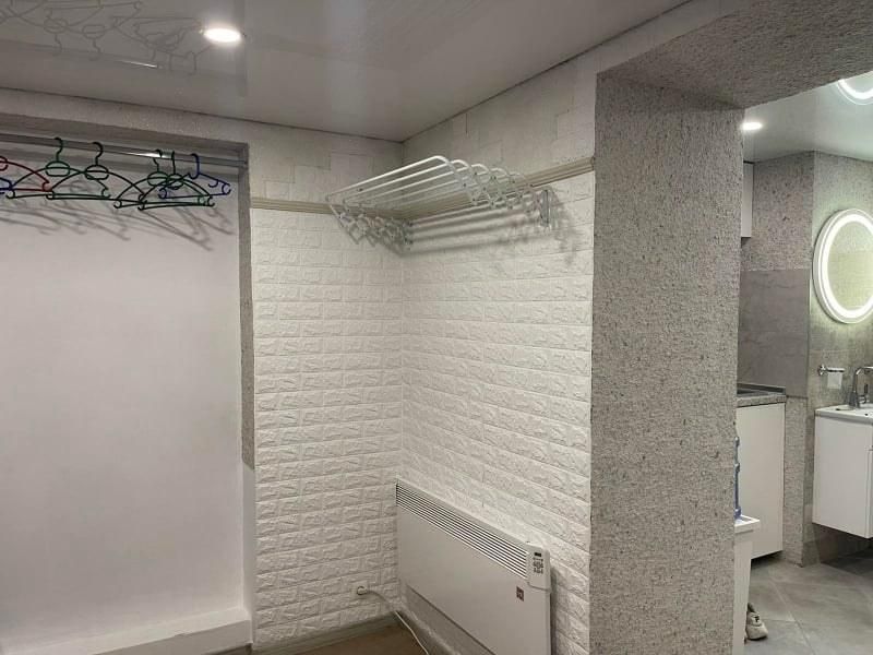 Дава се под наем Едностаен апартамент в Варна, Център - 30 кв.м за 448.8 € - Снимка #3