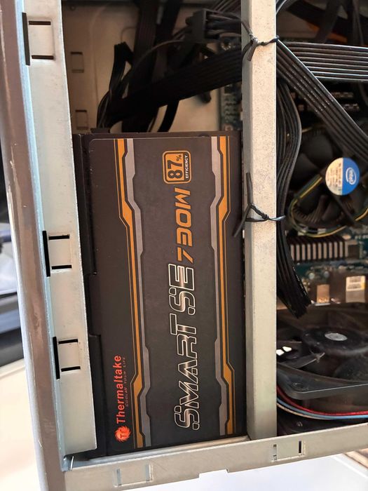 Sursa Thermaltake Smart SE 730W