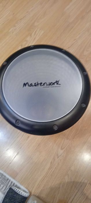 Продавам тарамбука с калъф