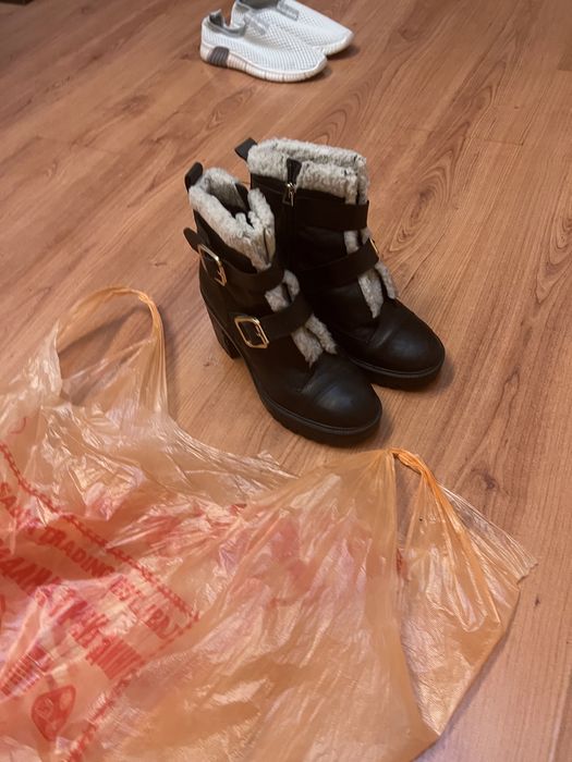 Продам ботинки разные отда. По 6500