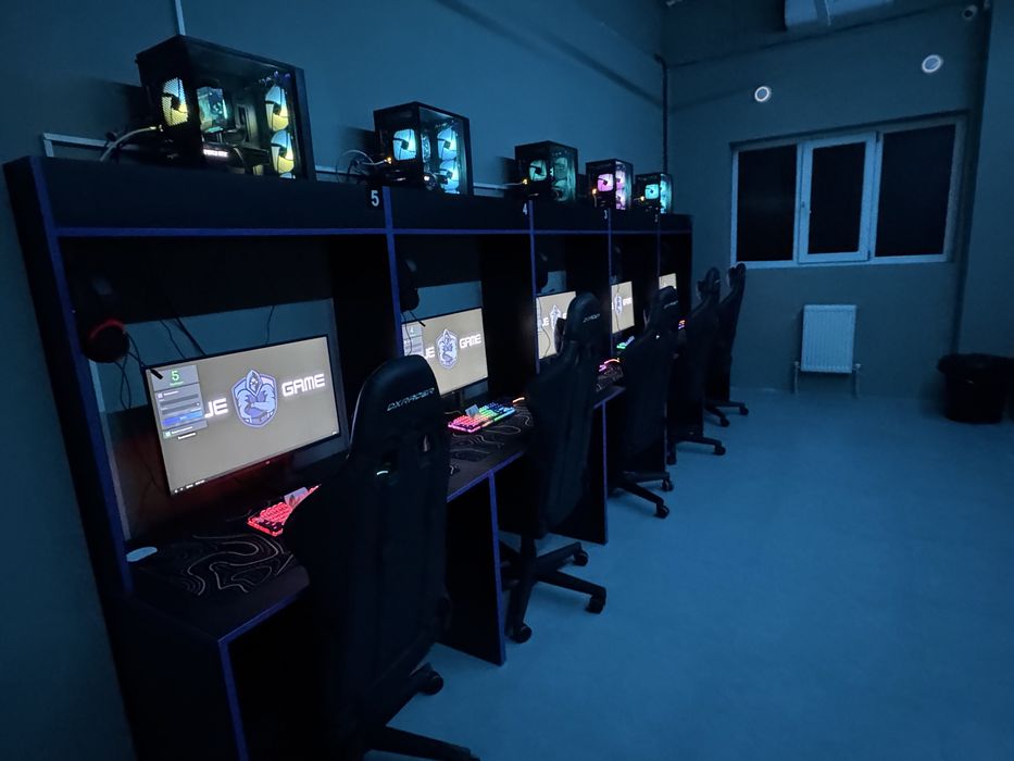 Продам компьютерный клуб