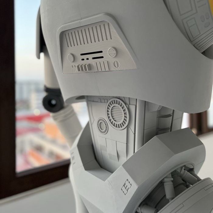 K2SO droid scara reala 1:1 ( star wars )