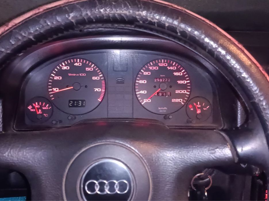 Продам Audi 80 B4 1993г