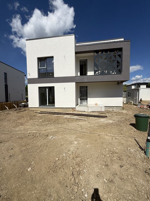 Casă P+1E finalizare iulie 2026 • Dealul Zorilor, la doar 5 minute de rond Păcurari • 236.000 € TVA inclus