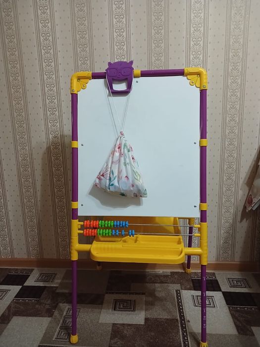 Продам детский мольберт