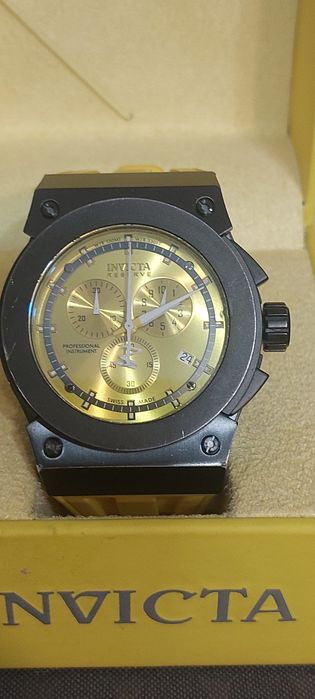 Часы  мужские Invicta