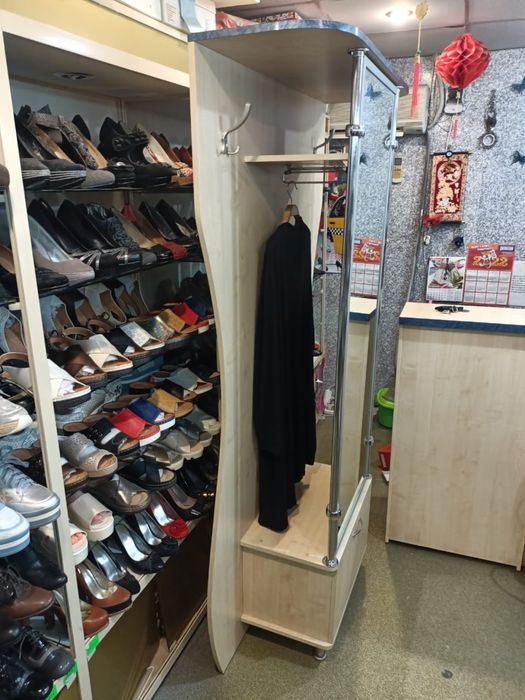 Шкаф для прихожей