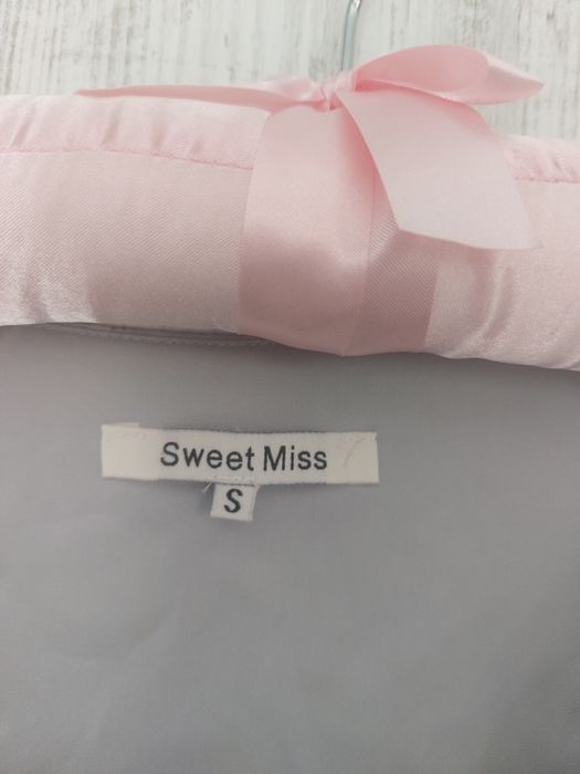 Цветна рокля размер S