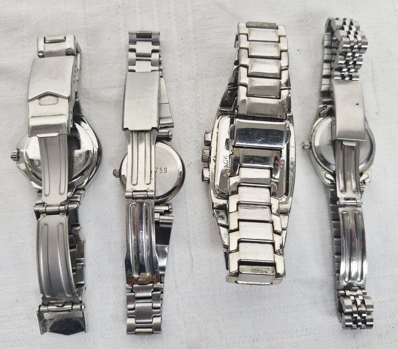 Lot 4 ceasuri de mână, Ellesse, Citizen, Zeon, cu quartz, din oțel inoxidabil.