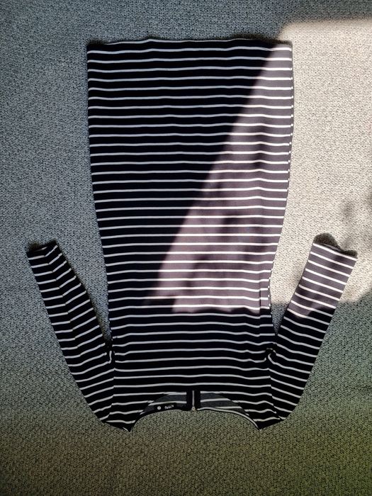 Lot haine S/M toate 180 de lei