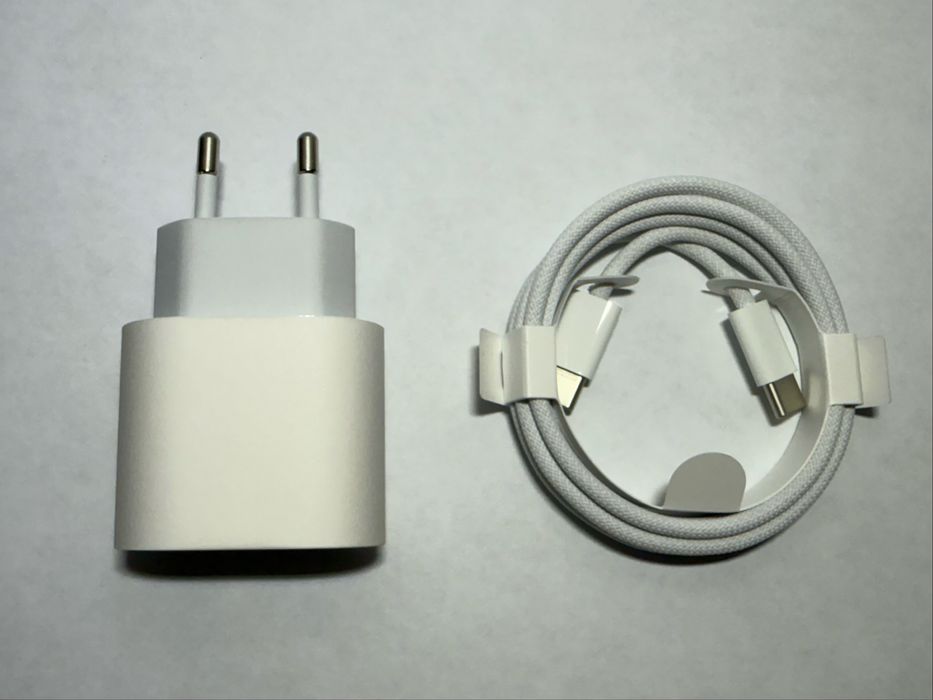 Оригинальный адаптер питания Apple + кабель + EarPods USB-C
