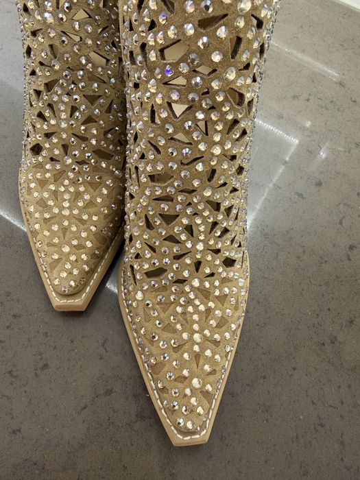 Нови боти Alma en Pena