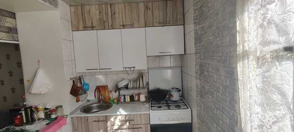 Uy sotiladi qoraqamish 1/2 da srocniga