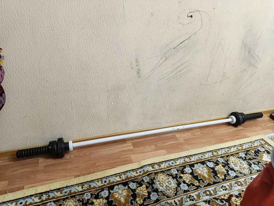 Srochno Олимпийские штанга хороший састаяный почти новый  штанги 100 п