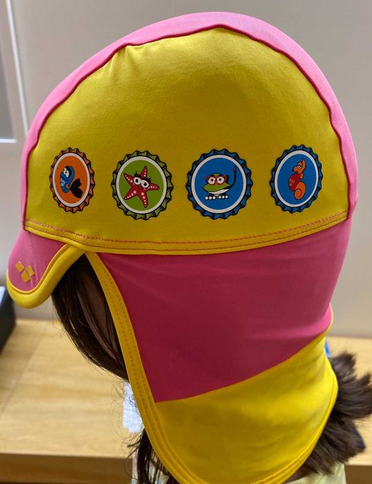 Плувна шапка с козирка ARENA, 4-6 г., ARENA, 6-8 г.