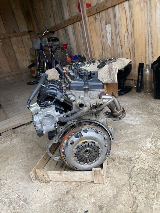 Двигатель матор автомашинв