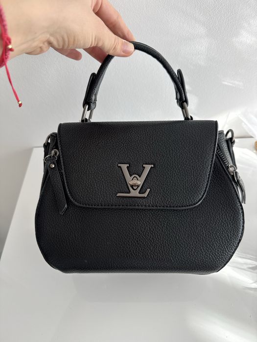 Дамска чанта черна