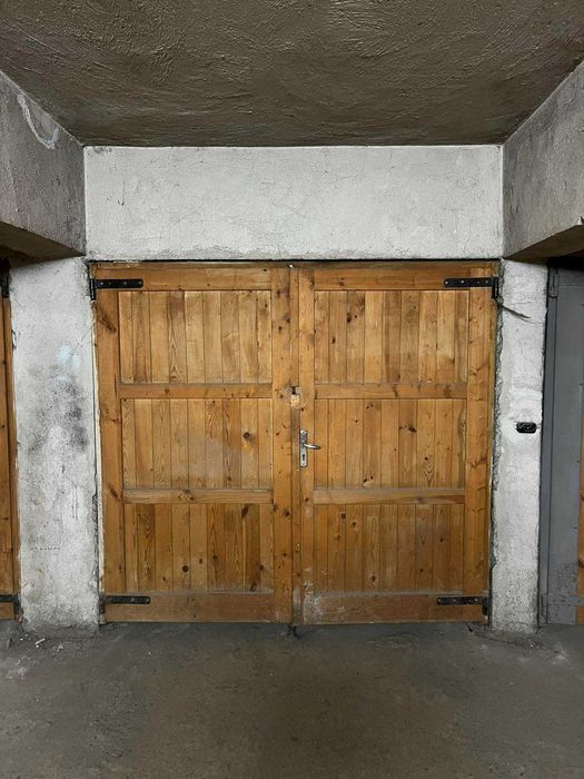 Дава се под наем Гараж / Паркомясто в София, Банишора - 15 кв.м за 76.5 € - Снимка #2