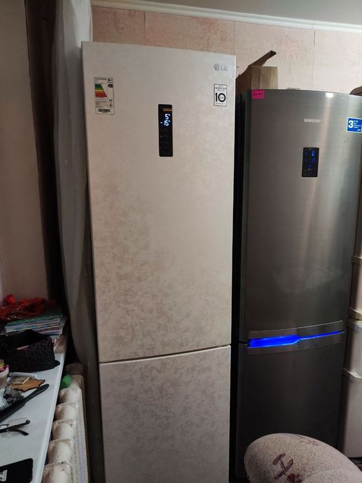 Холодльник в хорошем состояний