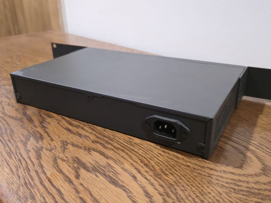 Switch Netis POE Rack