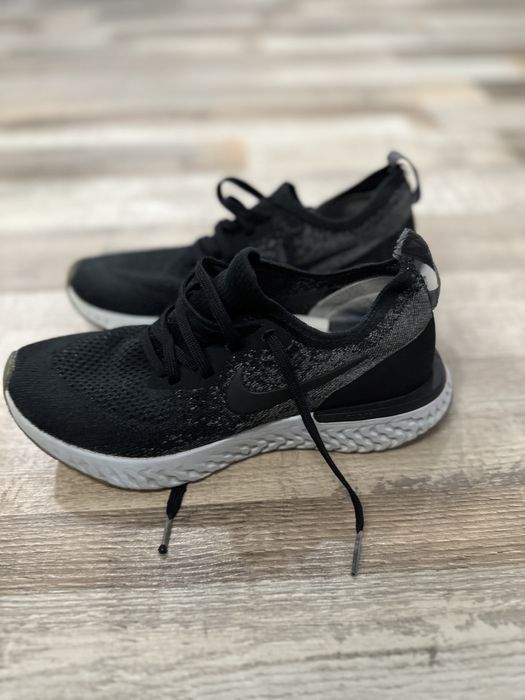 Nike маратонки
